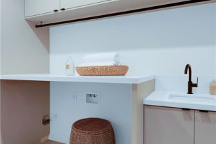 Single Family Residence, 4455 Katherine ave, Sherman Oaks, CA 91423 - 41