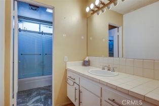 Condominium, 5454 Zelzah ave, Encino, CA 91316 - 13