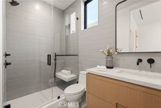 Single Family Residence, 13536 Morrison st, Sherman Oaks, CA 91423 - 17