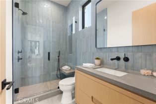 Single Family Residence, 13536 Morrison st, Sherman Oaks, CA 91423 - 29