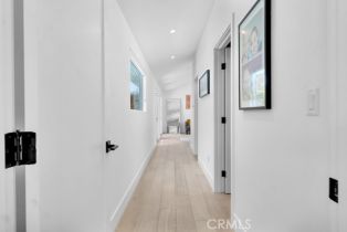 Single Family Residence, 3843 Hayvenhurst ave, Encino, CA 91436 - 23