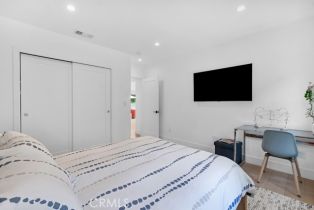 Single Family Residence, 3843 Hayvenhurst ave, Encino, CA 91436 - 33