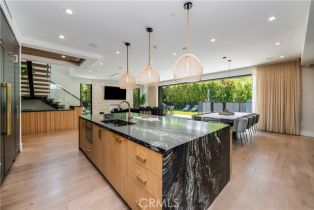 Single Family Residence, 5517 Allott ave, Sherman Oaks, CA 91401 - 19