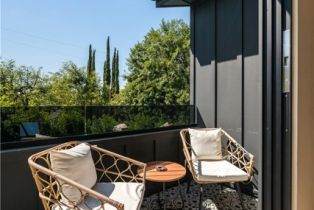 Single Family Residence, 5517 Allott ave, Sherman Oaks, CA 91401 - 35