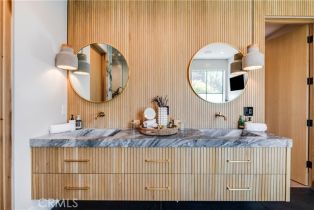 Single Family Residence, 5517 Allott ave, Sherman Oaks, CA 91401 - 39