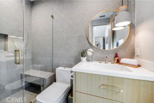 Single Family Residence, 5517 Allott ave, Sherman Oaks, CA 91401 - 43