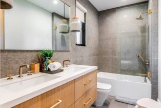 Single Family Residence, 5517 Allott ave, Sherman Oaks, CA 91401 - 47