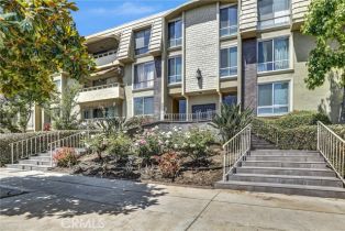 Condominium, 5215 Balboa BLVD, Encino, CA  Encino, CA 91316