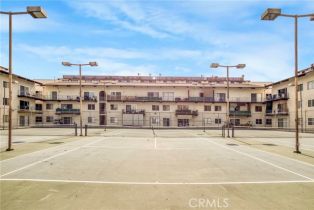 Condominium, 5460 White Oak ave, Encino, CA 91316 - 23