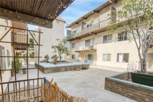 Condominium, 5460 White Oak ave, Encino, CA 91316 - 8
