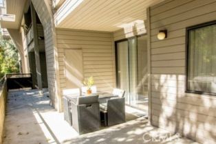 Condominium, 13331 Moorpark st, Sherman Oaks, CA 91423 - 9