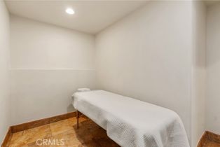 Single Family Residence, 19554 Wells dr, Tarzana, CA 91356 - 25