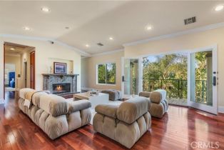 Single Family Residence, 19554 Wells dr, Tarzana, CA 91356 - 32