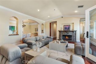 Single Family Residence, 19554 Wells dr, Tarzana, CA 91356 - 34