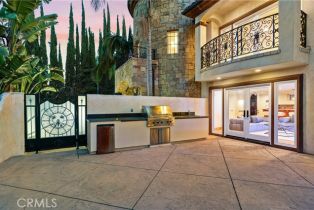 Single Family Residence, 19554 Wells dr, Tarzana, CA 91356 - 52