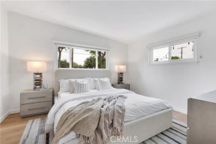 Single Family Residence, 17201 Bullock st, Encino, CA 91316 - 10