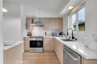 Single Family Residence, 17201 Bullock st, Encino, CA 91316 - 7