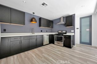 Single Family Residence, 11230 Dilling st, Studio City, CA 91602 - 13