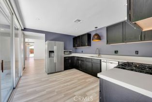 Single Family Residence, 11230 Dilling st, Studio City, CA 91602 - 15