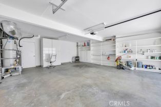 Single Family Residence, 11230 Dilling st, Studio City, CA 91602 - 34