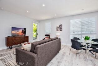 Apartment, 10718 Acama st, Studio City, CA 91602 - 10