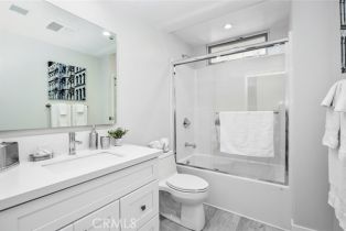 Apartment, 10718 Acama st, Studio City, CA 91602 - 14