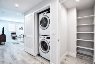 Apartment, 10718 Acama st, Studio City, CA 91602 - 23