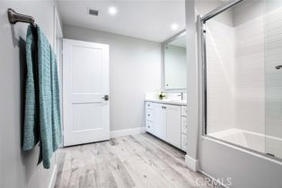 Apartment, 10718 Acama st, Studio City, CA 91602 - 25