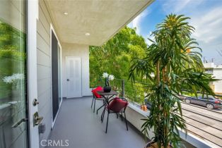 Apartment, 10718 Acama st, Studio City, CA 91602 - 33
