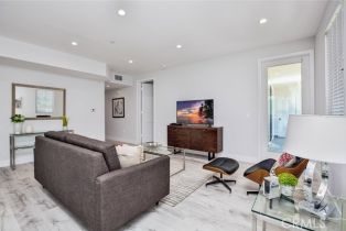 Apartment, 10718 Acama st, Studio City, CA 91602 - 9