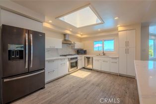 Single Family Residence, 3650 Sapphire dr, Encino, CA 91436 - 27