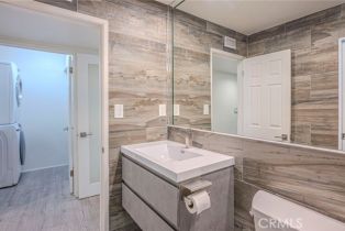 Single Family Residence, 3650 Sapphire dr, Encino, CA 91436 - 52