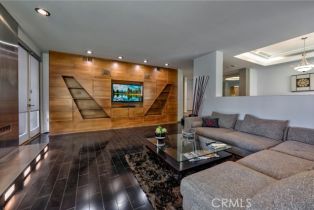 Condominium, 12841 Bloomfield st, Studio City, CA 91604 - 10