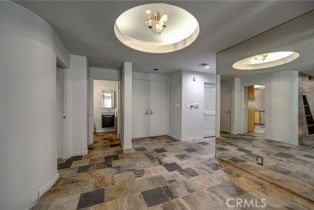 Condominium, 12841 Bloomfield st, Studio City, CA 91604 - 28