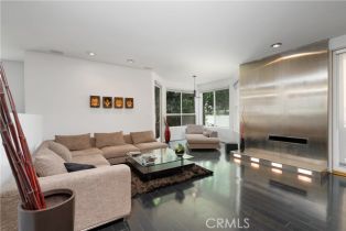 Condominium, 12841 Bloomfield st, Studio City, CA 91604 - 4