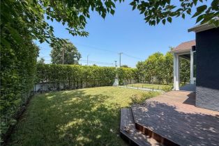 Single Family Residence, 5708 Lindley ave, Encino, CA 91316 - 4
