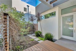 Single Family Residence, 16518 Moorpark st, Encino, CA 91436 - 4