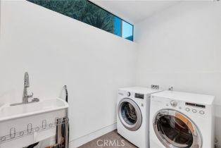 Single Family Residence, 16518 Moorpark st, Encino, CA 91436 - 7