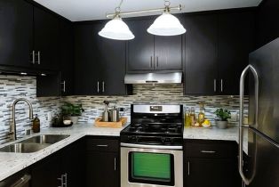 Condominium, 12157 Moorpark st, Studio City, CA 91604 - 4