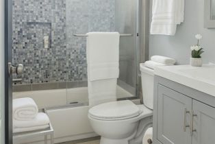 Condominium, 12157 Moorpark st, Studio City, CA 91604 - 8