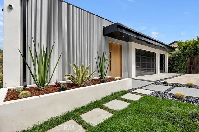 Single Family Residence, 14899 Round Valley, Sherman Oaks, CA 91403 - 1