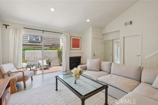 Condominium, 18356 Collins st, Tarzana, CA 91356 - 7