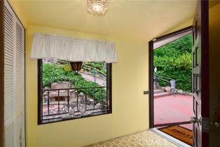 Single Family Residence, 3935 Oakfield dr, Sherman Oaks, CA 91423 - 12