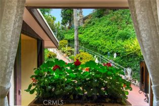 Single Family Residence, 3935 Oakfield dr, Sherman Oaks, CA 91423 - 21