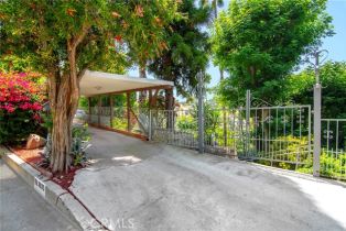 Single Family Residence, 3935 Oakfield dr, Sherman Oaks, CA 91423 - 4