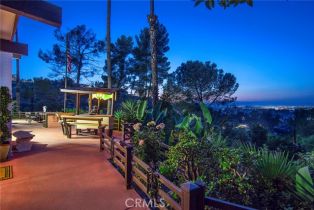 Single Family Residence, 3935 Oakfield dr, Sherman Oaks, CA 91423 - 47