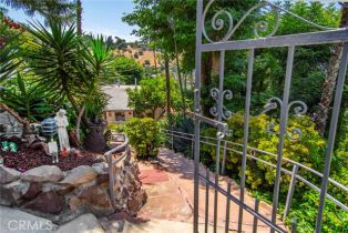 Single Family Residence, 3935 Oakfield dr, Sherman Oaks, CA 91423 - 5