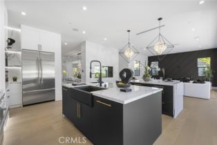 Single Family Residence, 16706 Magnolia blvd, Encino, CA 91436 - 16