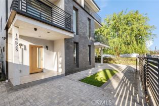 Townhouse, 14523 Weddington st, Sherman Oaks, CA 91411 - 14