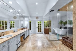 Single Family Residence, 17437 Tarzana st, Encino, CA 91316 - 39